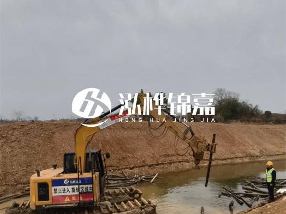 為什么要進行河道護坡？堤壩加固木樁的作用？